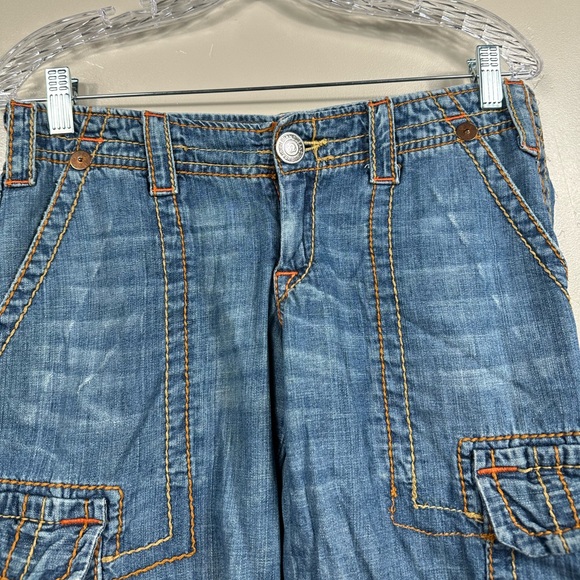 True Religion Women’s Blue Denim Cargo Shorts Size 27 - Picture 3 of 7